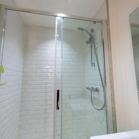 아파트 Your Place In Lh